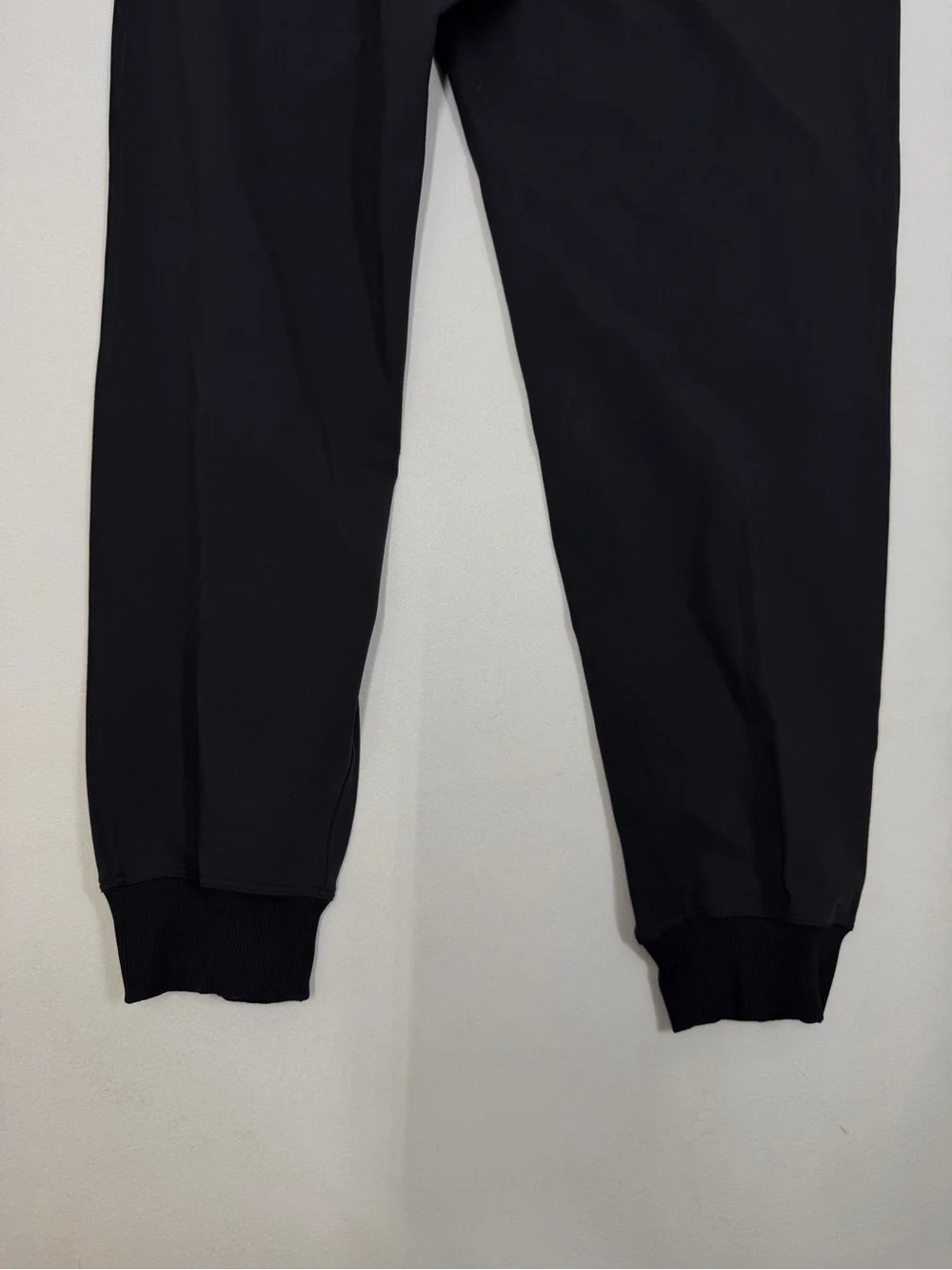 Lululemon Womens On the Fly Jogger Pants Woven Black Size 12 Active Performance